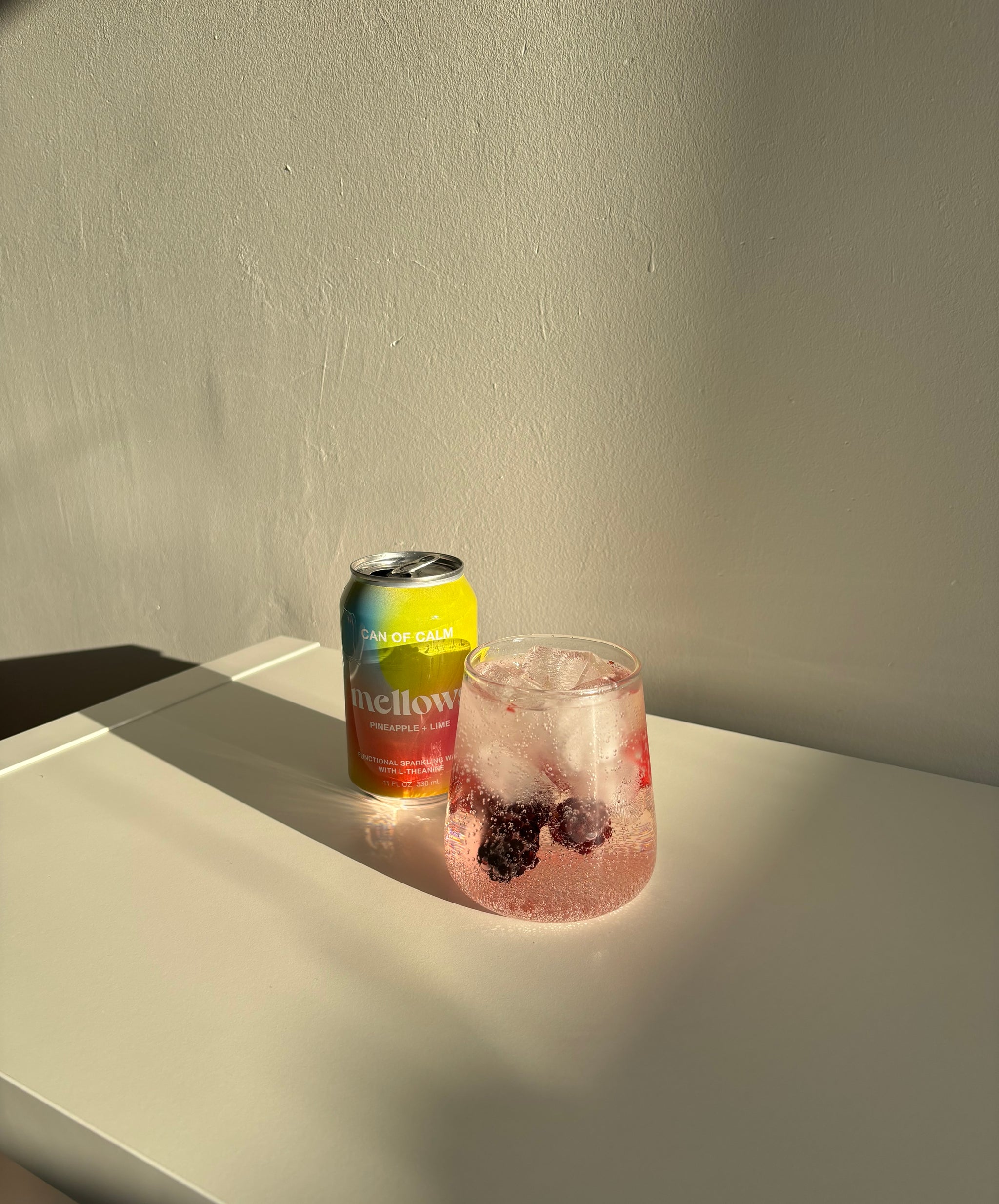 Pineapple & Lime - Functional Sparkling Water - Can Of Calm - Mellows